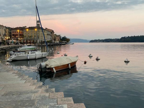 Violetta Maison, elegante e romantica a Salo’